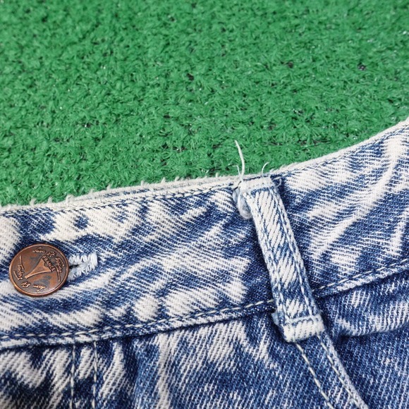 VINTAGE JEAN ST TROPEZ CLOTHING ACID WASH USA MADE DENIM JEAN SHORTS WOMENS 11 - Picture 4 of 11